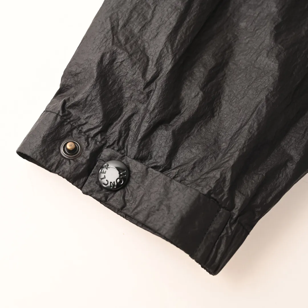 Moncler MC ， ， 。 ， 。 ， 。 Size：1 2 3 4